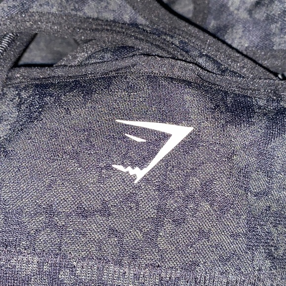 *LIKE NEW* 
ADAPT CAMO SEAMLESS SPORTS BRA - Picture 9 of 9